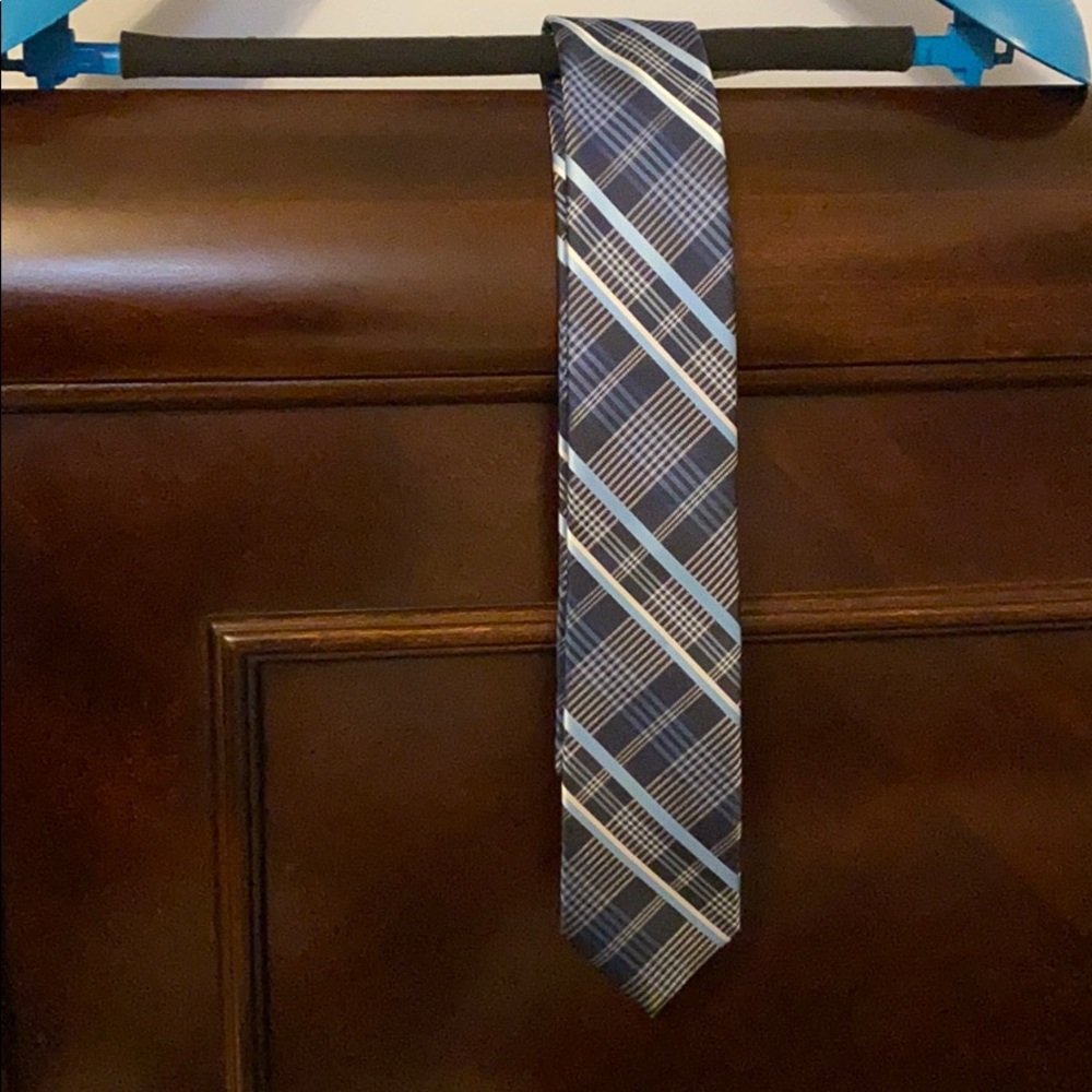 Van Heusen men's tie